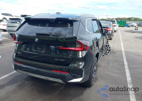 2024 BMW X1 xDrive28I из США, поврежденный, VIN WBX73EF07R5Y42167